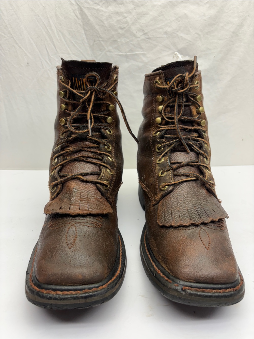Ariat work boots for men’s SZ 8 D